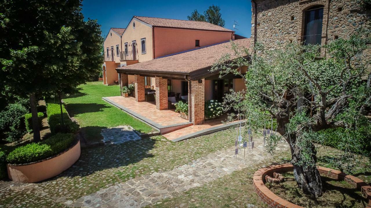 La Masseria Lolivia Senise Eksteriør bilde
